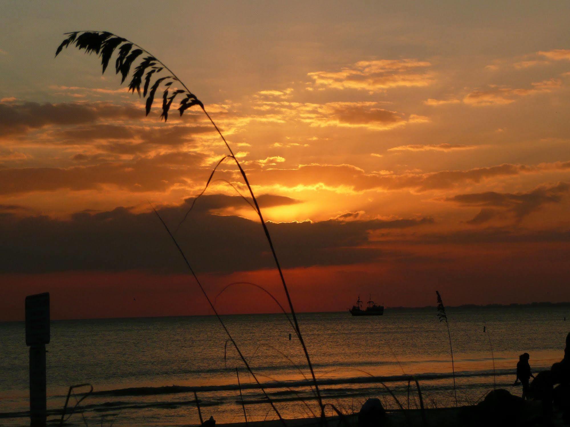 Manatee Bay Inn Fort Myers Beach Εξωτερικό φωτογραφία
